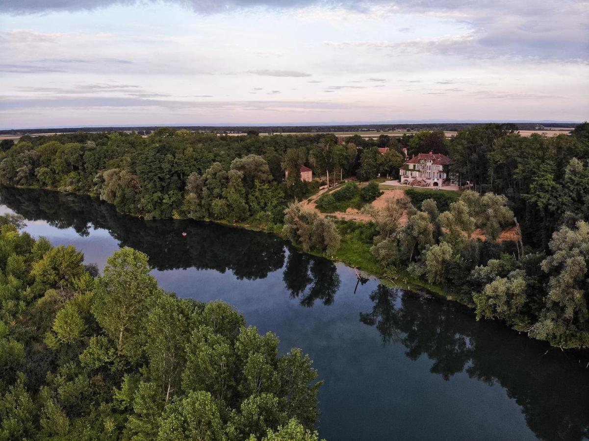Bed and Breakfast Le Relais Du Doubs En Bourgogne Ciel Exterior foto