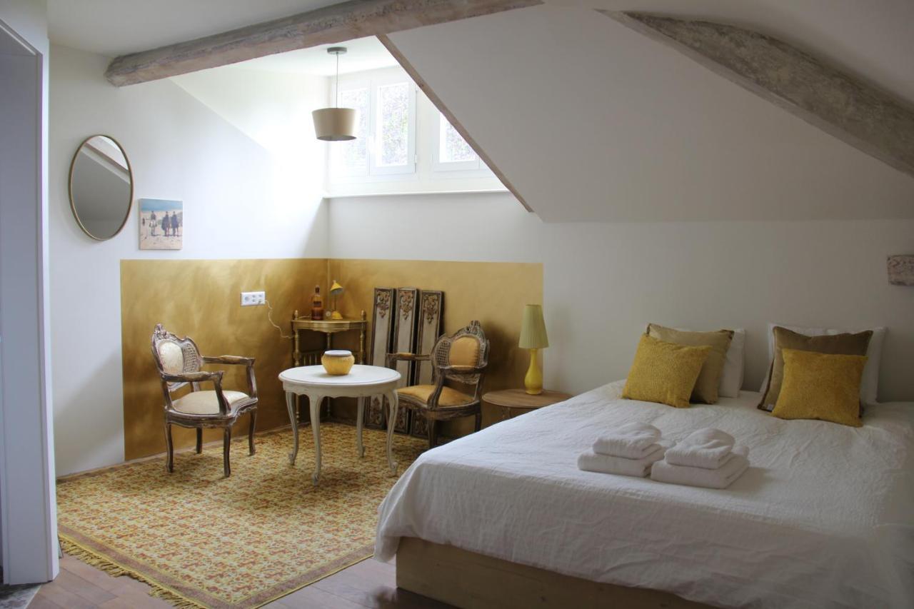 Bed and Breakfast Le Relais Du Doubs En Bourgogne Ciel Habitación foto